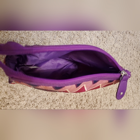 Chevron Pattern Makeup Bag 💄 - Picture 4 of 8